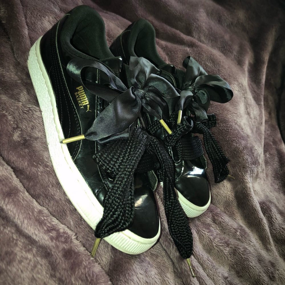 Women’s Puma with Ribbon shoe strings